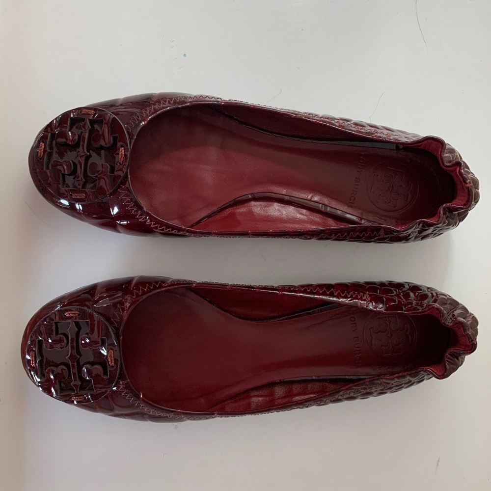 TORY BURCH FLATS NIB